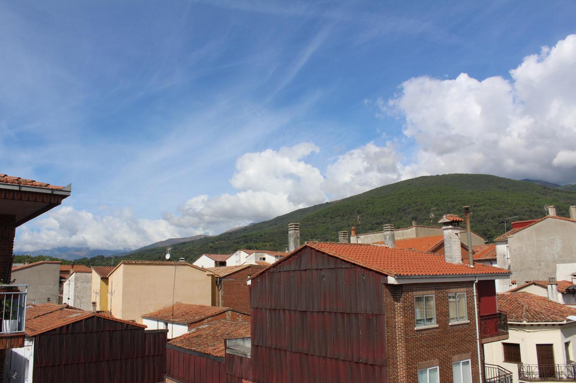 Atico Aires De Gredos Apartment Candeleda Exterior photo